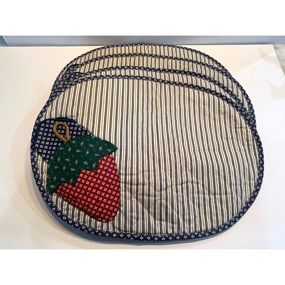 Unbranded Other - Cottage Core Fabric Placemat Set of 4 Strawberry Applique Pocket Fiber Filled